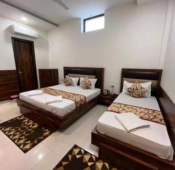 Отель Sb Residency