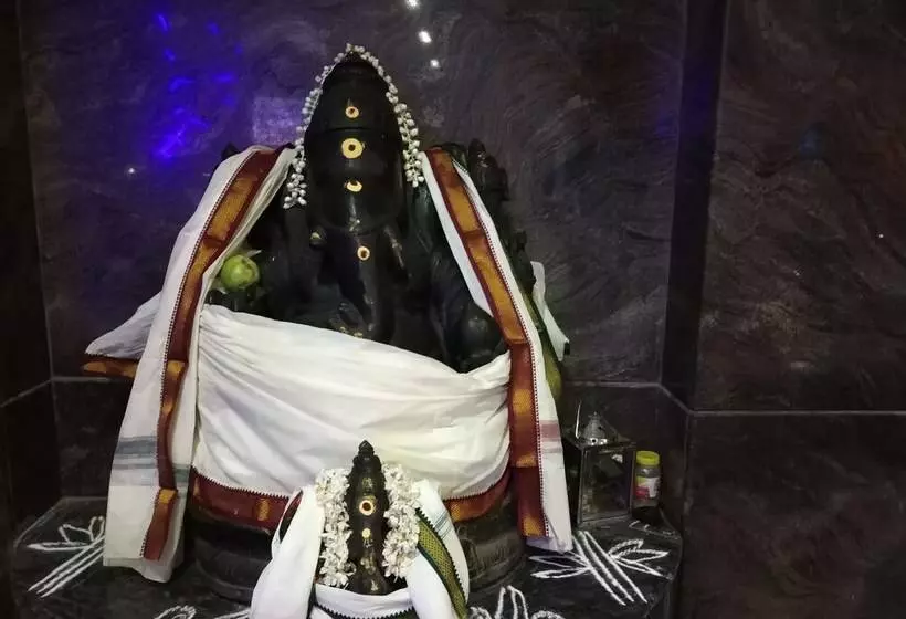 هتل Season 4 Residences Teynampet Near Apollo Hospital ,balaji Dental, Us Consulate