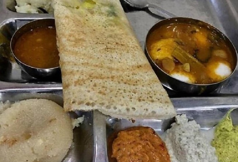 ホテル Season 4 Residences   Teynampet Near Apollo Hospital ,balaji Dental, Us Consulate