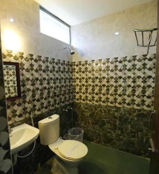 ホテル Season 4 Residences   Teynampet Near Apollo Hospital ,balaji Dental, Us Consulate