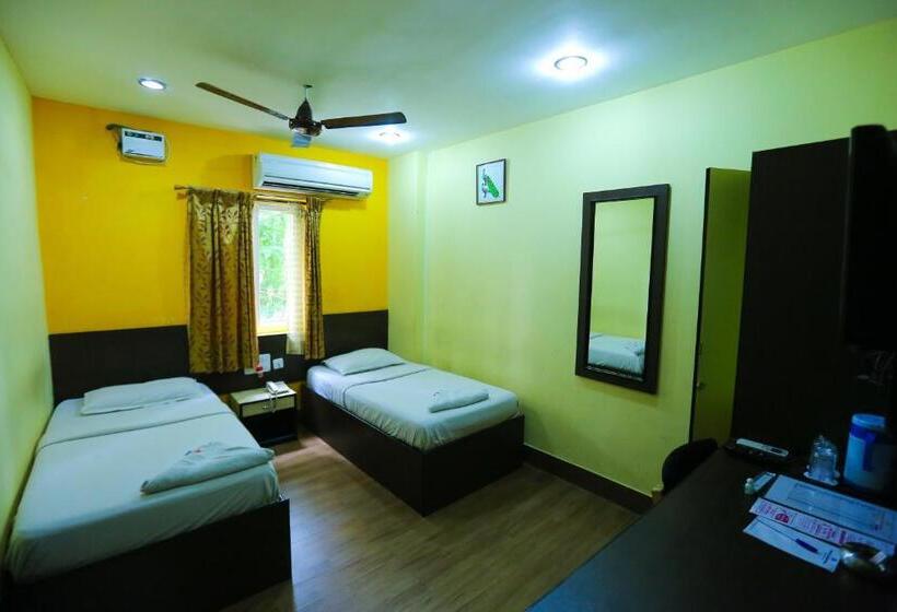 ホテル Season 4 Residences   Teynampet Near Apollo Hospital ,balaji Dental, Us Consulate