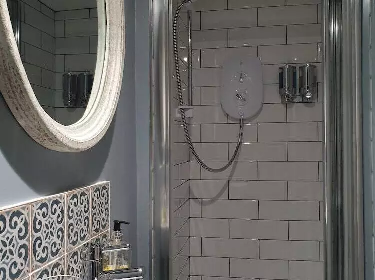 בית מלון כפרי Starlings Guest House