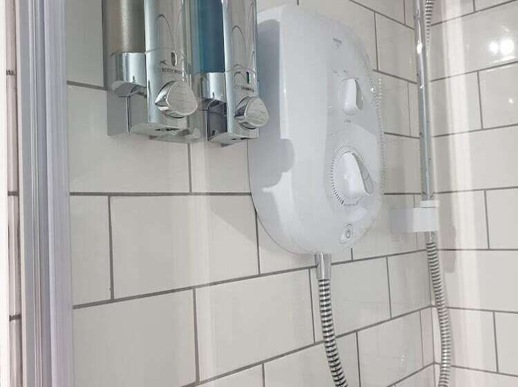 호텔 Starlings Guest House