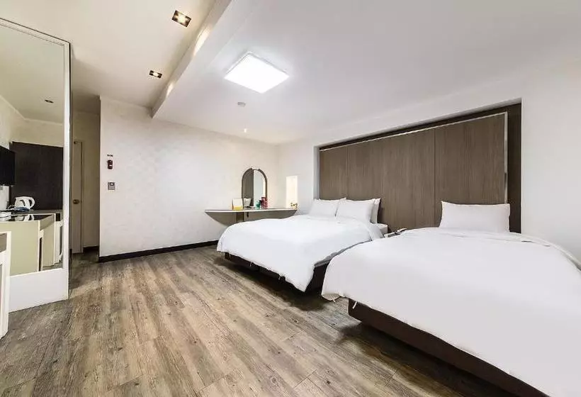 בית מלון כפרי Tatev