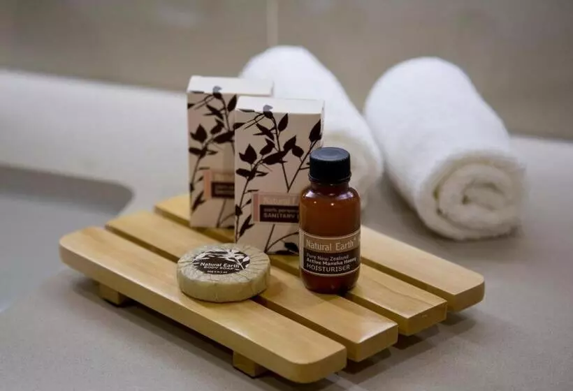 Glen Hotel And Suites