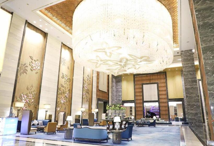 Отель Wanda Realm Nanchang