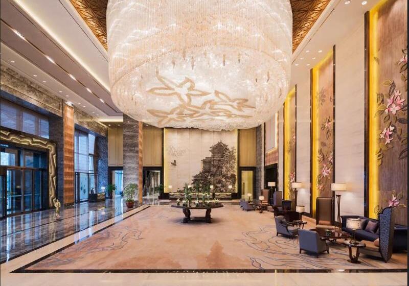 Отель Wanda Realm Nanchang