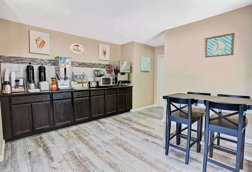 Motel Super 8 By Wyndham Asbury Park