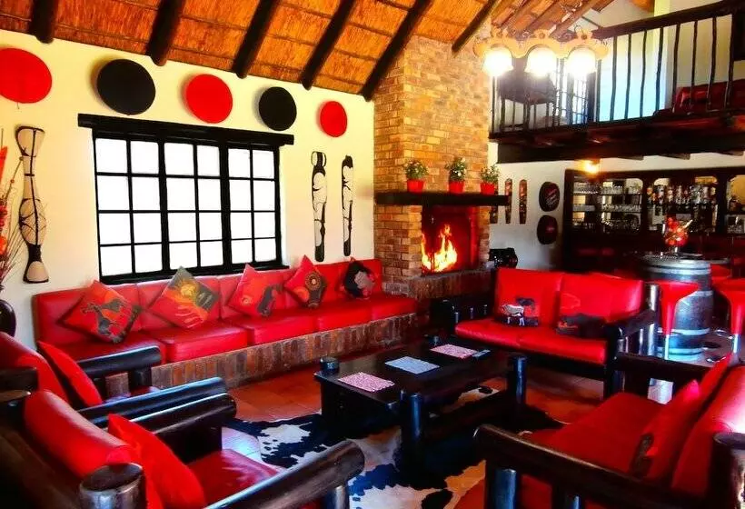 Пансион African Footprints Lodge