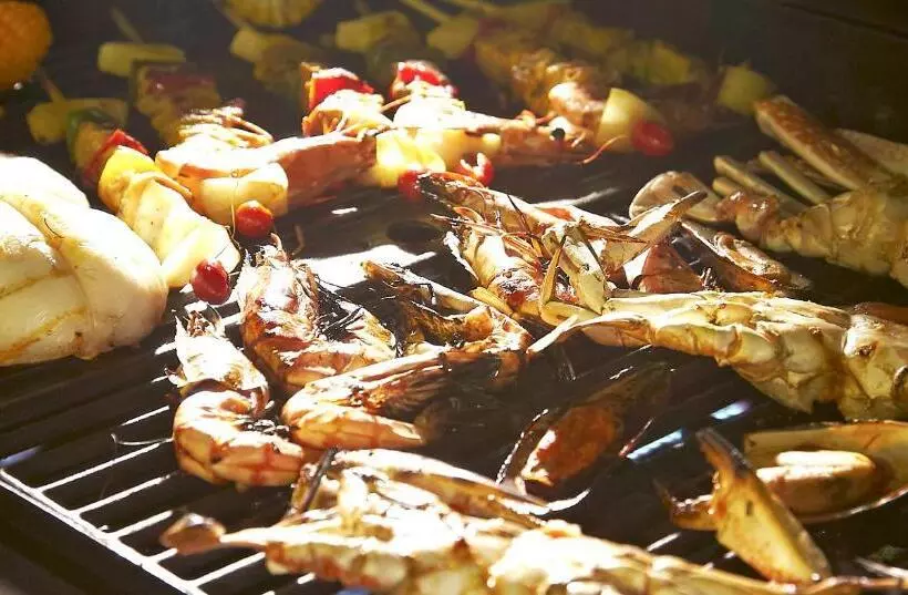 استراحتگاه Dhevan Dara Beach Villa Kuiburi