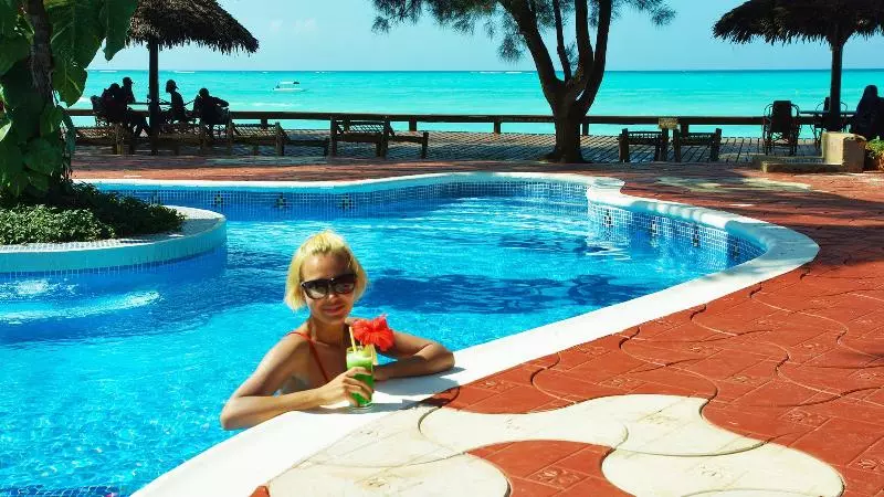 استراحتگاه Mnarani Beach Cottages