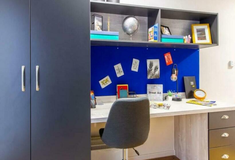 호스텔 Modern Ensuite Rooms, Chester   Sk