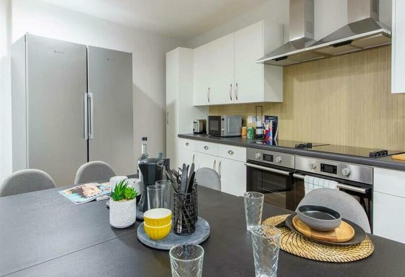 호스텔 Modern Ensuite Rooms, Chester   Sk