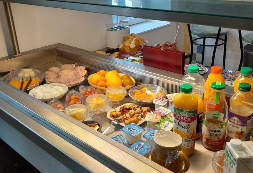 Hotelli Hôtel Du Cerf