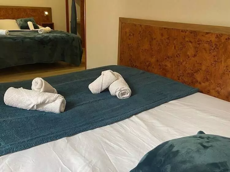 Hotelli Hôtel Du Cerf