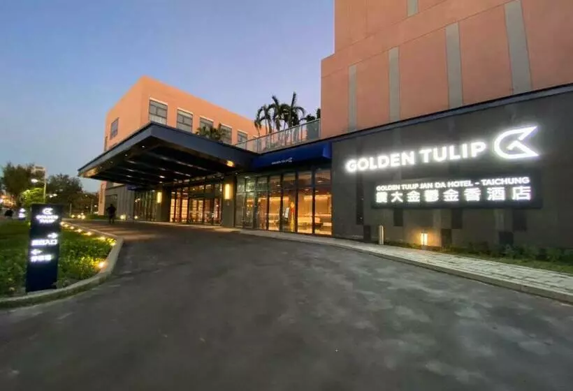 هتل Janda Golden Tulip
