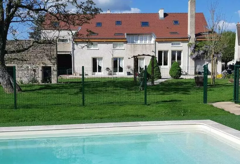 Hotelli Les Tilleuls