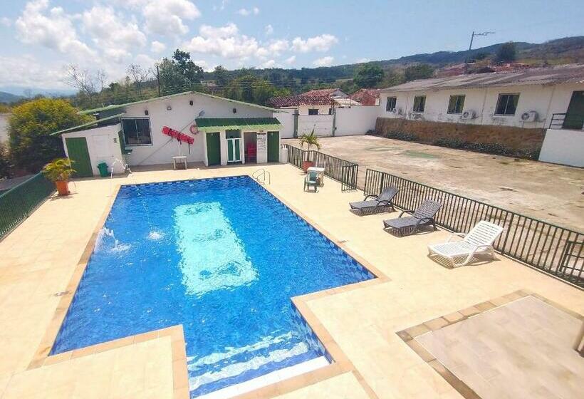 Hotel Paramo Liderato