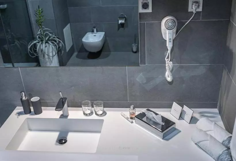 هتل Vila Vipolže   Rooms & J. Suites
