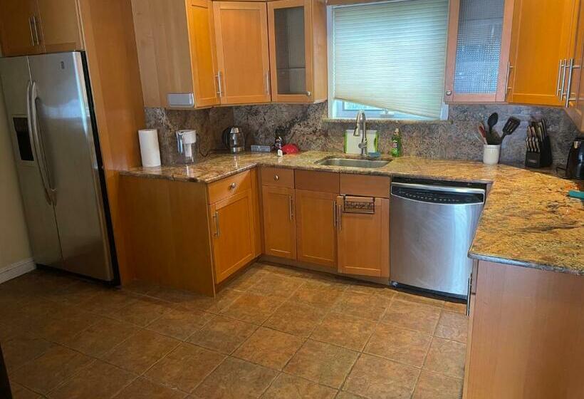 פנסיון 5town Guest House