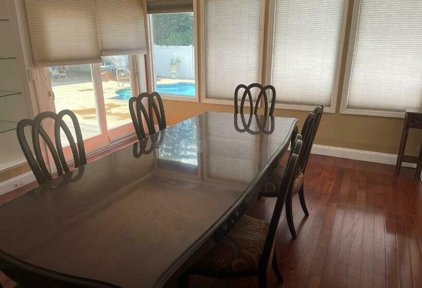 פנסיון 5town Guest House