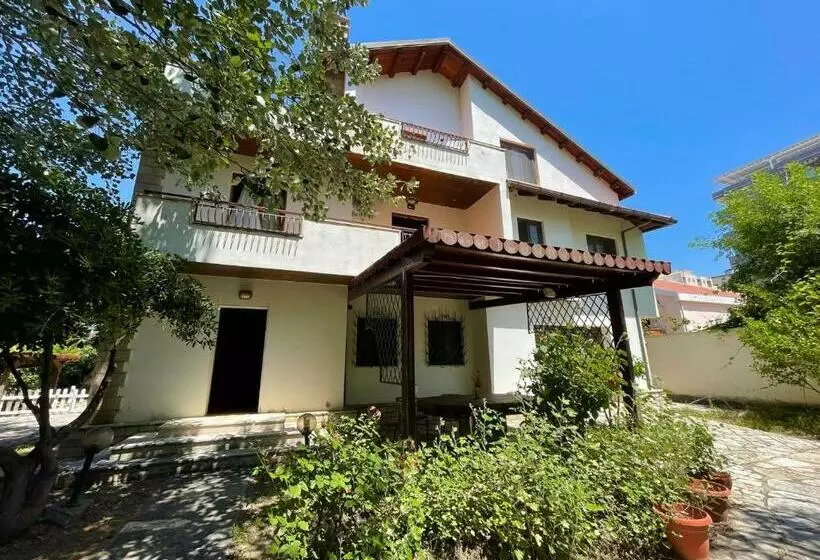 Majatalo Stone Villa Shengjin