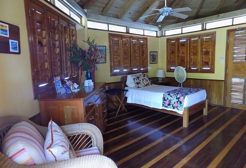 استراحتگاه Mango Creek Lodge