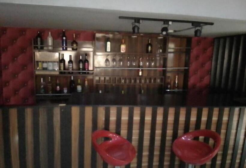 Отель Hote Bougainvillea Victoria Island Lagos