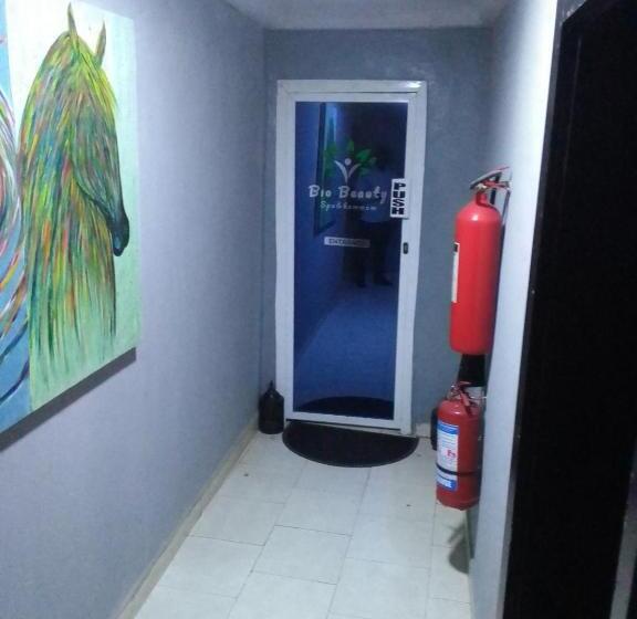 Отель Hote Bougainvillea Victoria Island Lagos