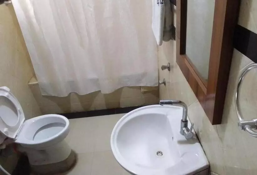 هتل Hote Bougainvillea Victoria Island Lagos