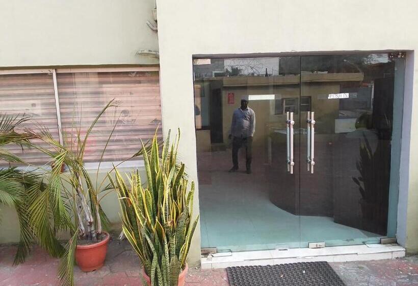 Отель Hote Bougainvillea Victoria Island Lagos