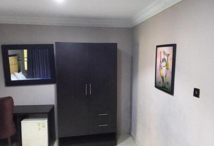 Отель Hote Bougainvillea Victoria Island Lagos