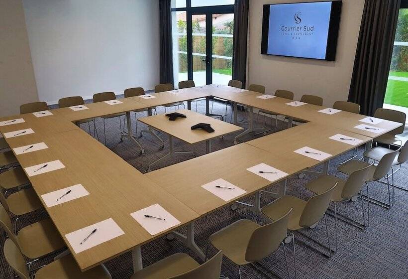 فندق Courrier Sud