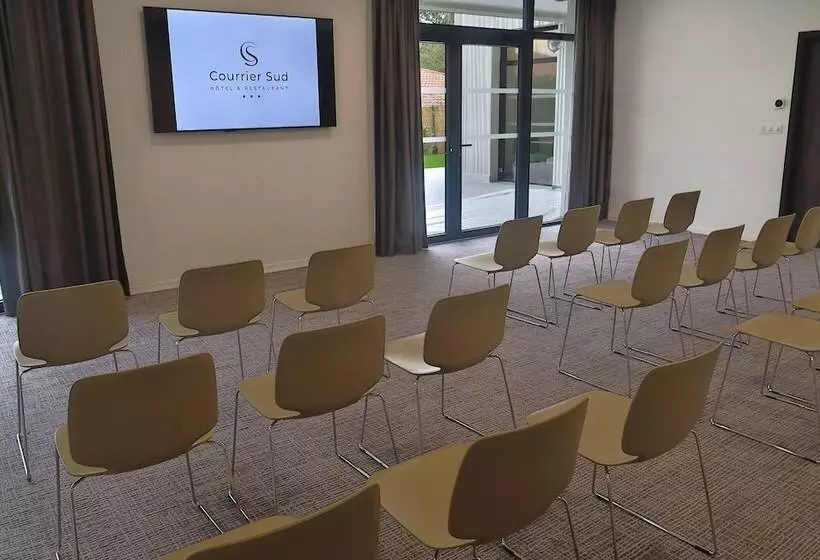 Hotelli Courrier Sud