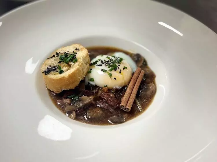 Hotelli Courrier Sud