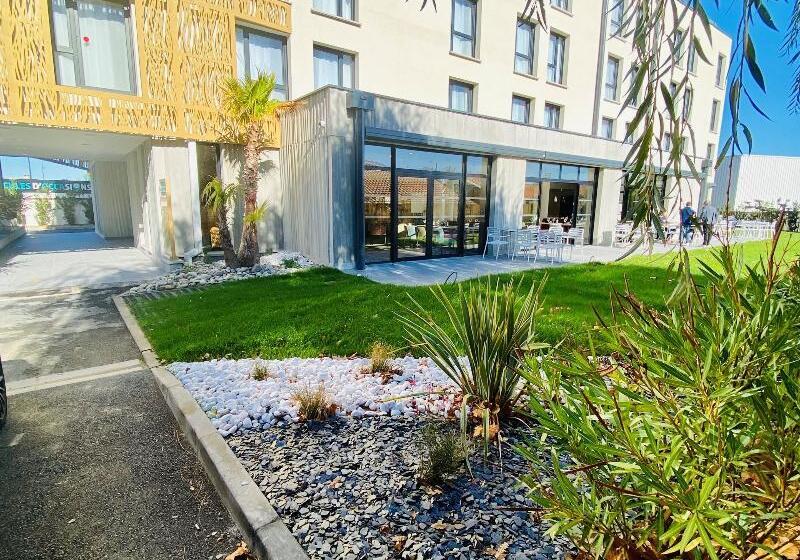 فندق Courrier Sud