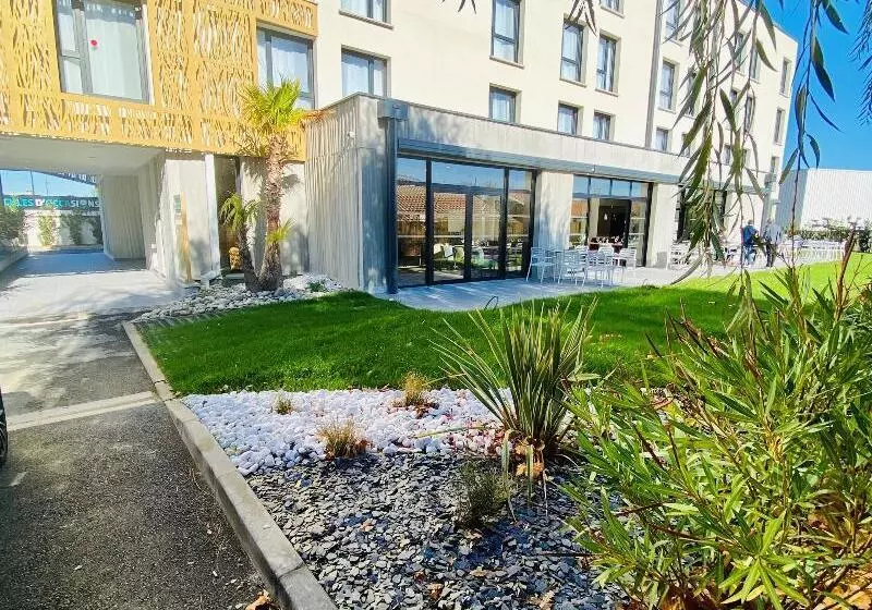 Hotelli Courrier Sud