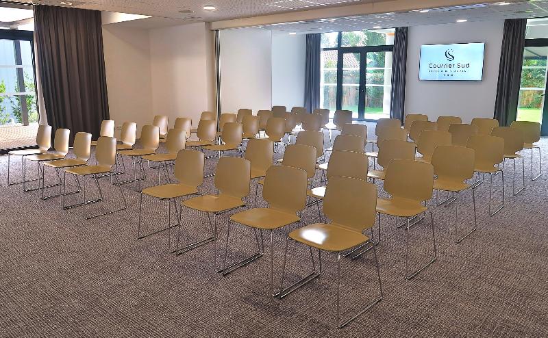 فندق Courrier Sud