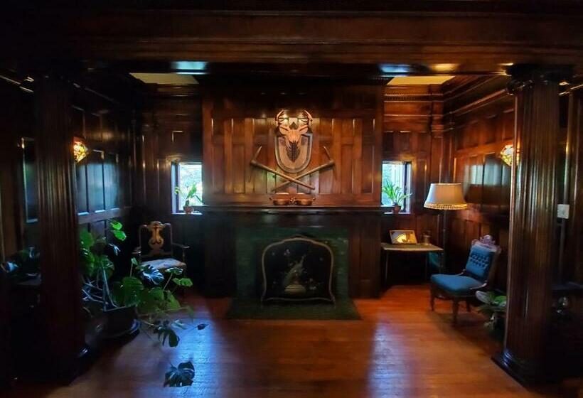 فندق Daniell Manor