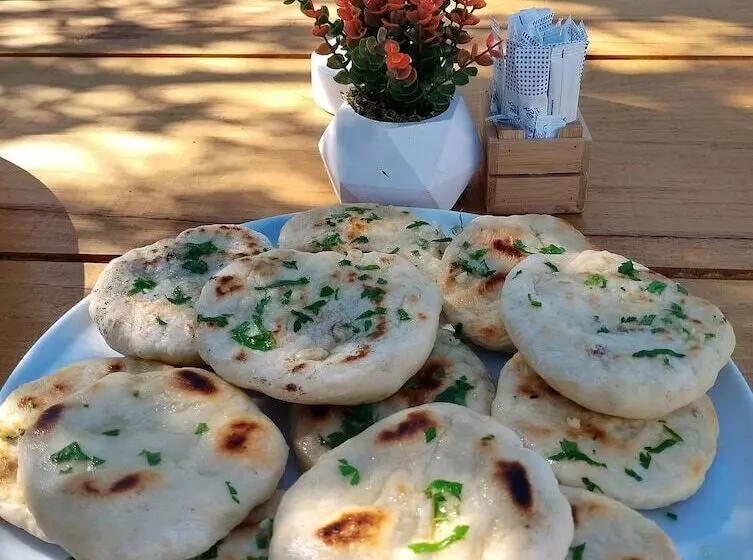 Kozakorman Hotel & Restaurant