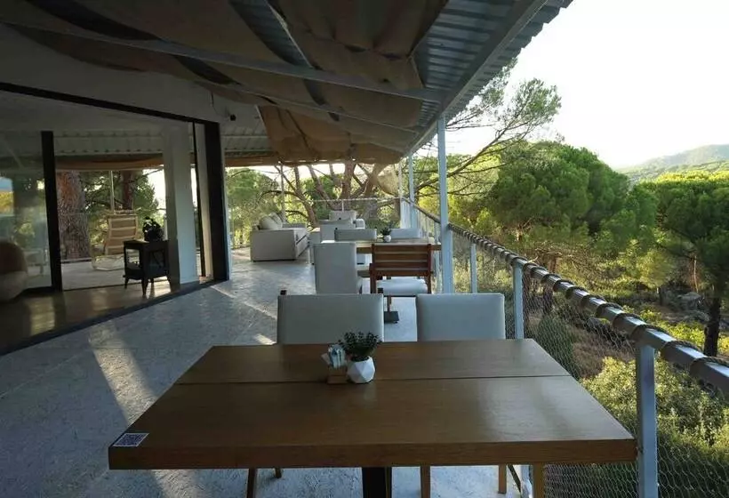 Kozakorman Hotel & Restaurant