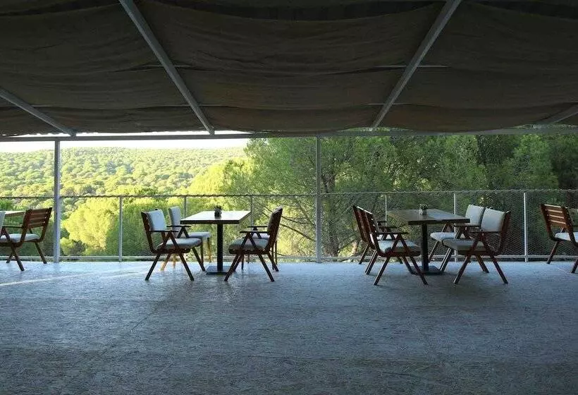 Kozakorman Hotel & Restaurant