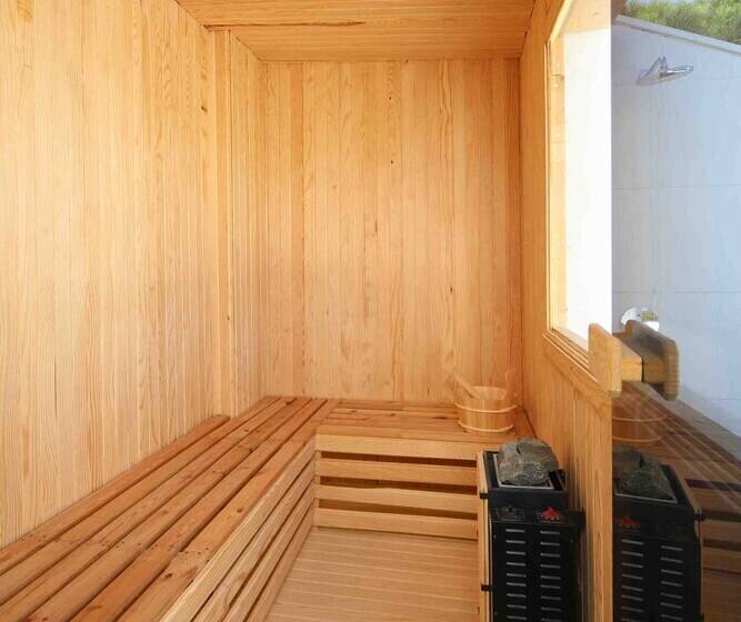 Kozakorman Hotel & Restaurant