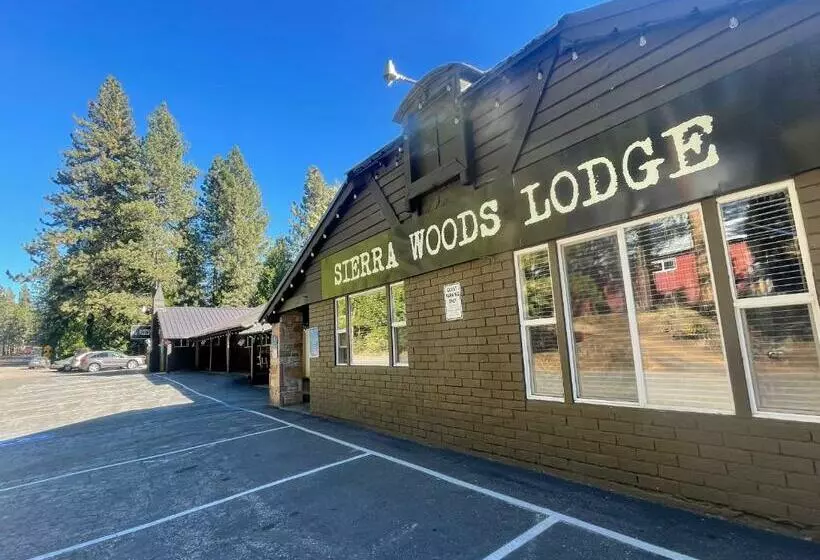 Hotelli Sierra Woods Lodge