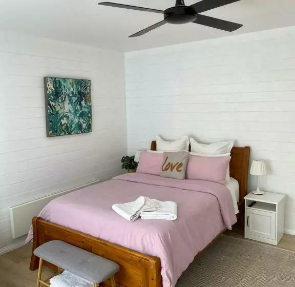 Majatalo Beautiful Guesthouse In Monbulk