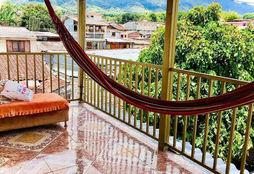 פנסיון Marsella Host