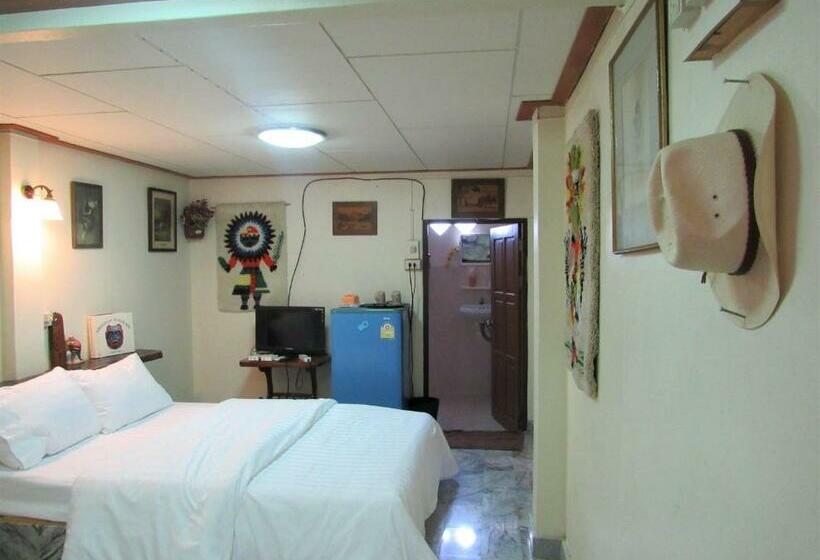 Pensão The Sunrise Beach Cafe And Guesthouse