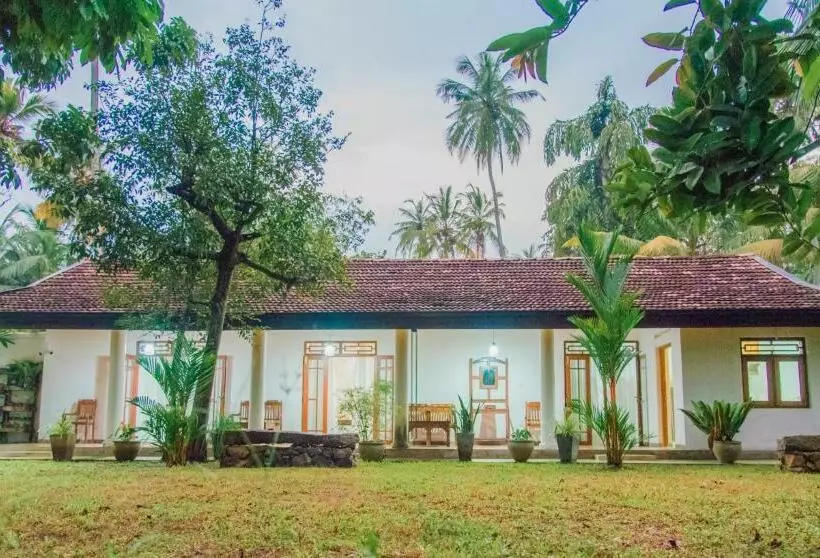 Aamiaismajoitus (B&B) Kosgoda Boutique Villa