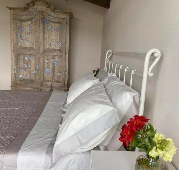 Aamiaismajoitus (B&B) Poderino   A Place To Feel