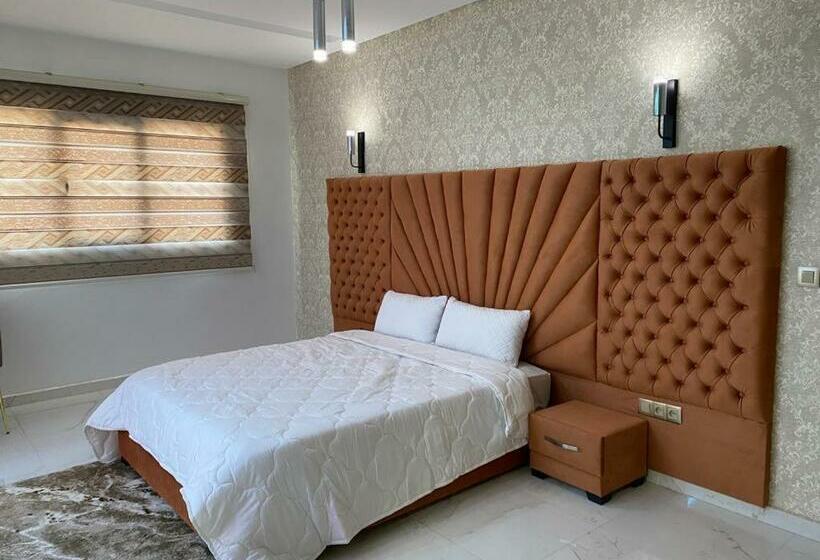 فندق Golden Star